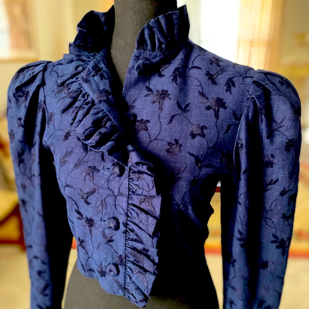 Vintage Mutton Sleeve Embroidered Ruffle Top